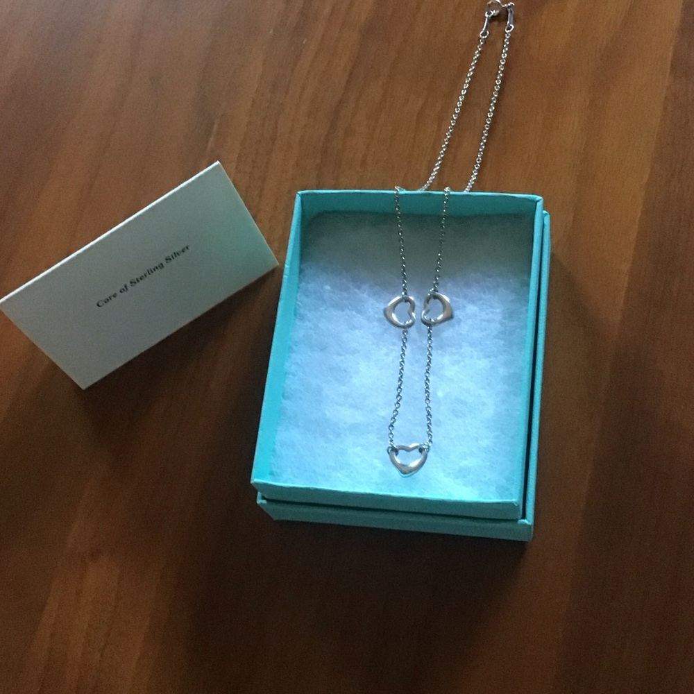 Tiffany & Co. silver three open hearts Elsa Peretti necklace - Picture 5 of 6